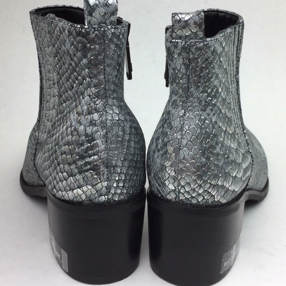 Blondo Elvina Waterproof Bootie 7.5. Narrow at toe - Picture 7 of 14